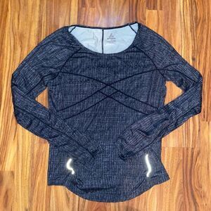 Prana Gray and Black Patterned Long Sleeve Active Top Womens Size Small